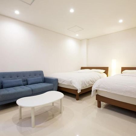 プロスパービル 4B Appartement Kume Buitenkant foto